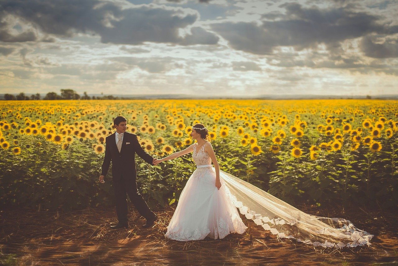 Prezenty ślubne – co wybrać zamiast kwiatów?